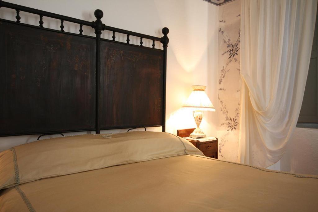 Calliano  Relais San Desiderio Bed & Breakfast エクステリア 写真